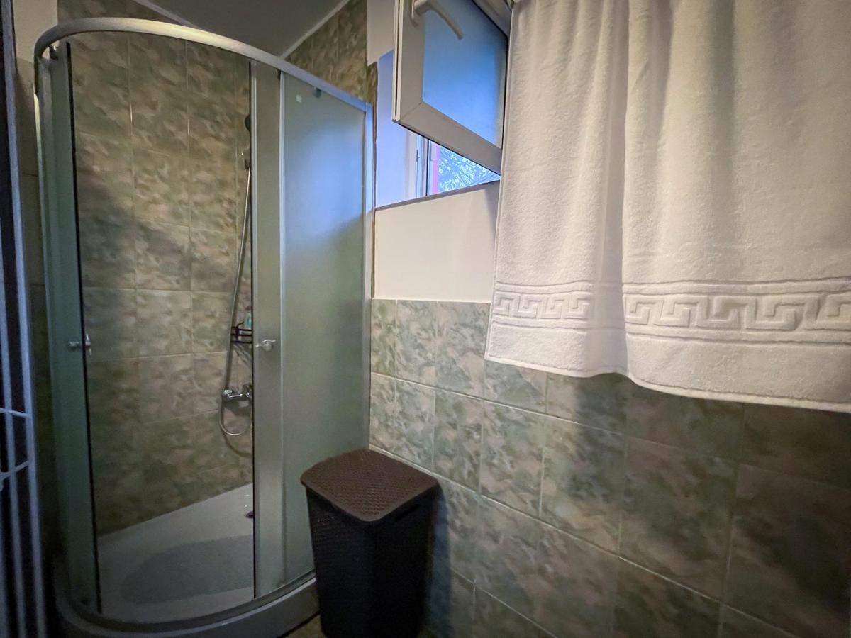 Hotel Casuta Mariuca à Greci Extérieur photo
